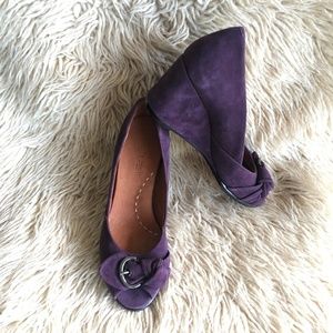 Gentle Souls Purple Suede wedges